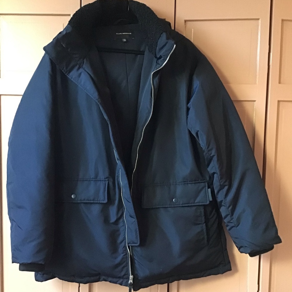 Club Monaco puffer jacket in size M - excellent condition